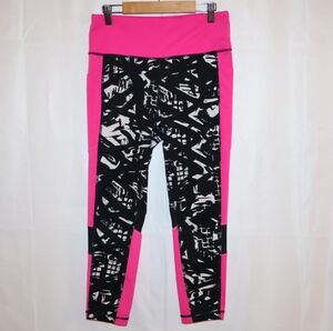 LuLaRoe Pink, Black, & White Rise Fearless Activewear Capri Leggings. Medium.New